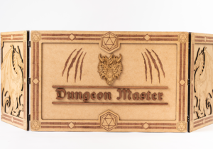 Pantalla para Game Master — edición Dragones en madera